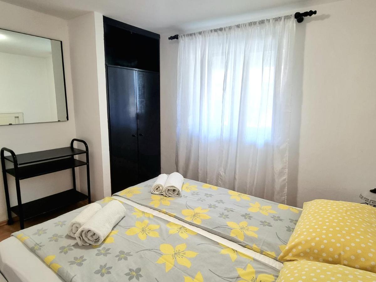 Apartment Deni Skrbcici Ngoại thất bức ảnh