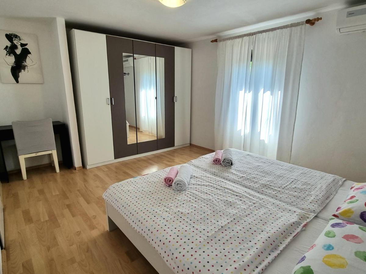 Apartment Deni Skrbcici Ngoại thất bức ảnh